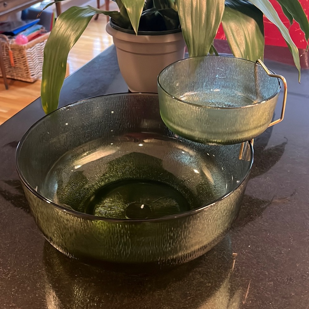 Chip and Dip Set in Avocado (Vintage)
